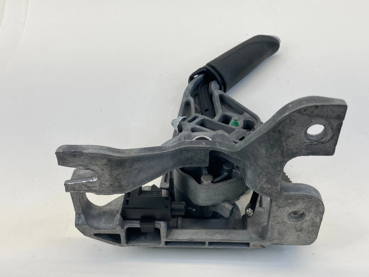 2012-2018 FORD FOCUS EMERGENCY HANDBRAKE PARKING BRAKE RELEASE HANDLE LEVER OEM