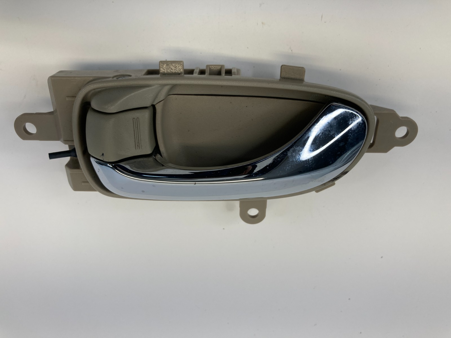 2009-2014 Nissan Murano Rear Left Side Interior Inner Door Handle Assembly OEM