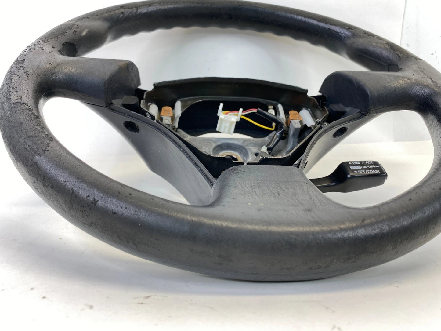 2001-2003 TOYOTA RAV4 LEFT SIDE STEERING WHEEL W/ CRUISE CONTROL SWITCH OEM