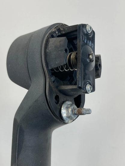 2010-2012 JEEP LIBERTY FRONT RIGHT PASSENGER SIDE EXTERIOR DOOR HANDLE OEM