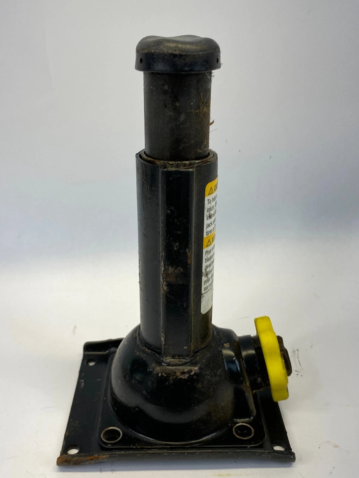 2000-2006 CHEVROLET TAHOE EMERGENCY SPARE TIRE JACK HOLDER SCREW RETAINER SET