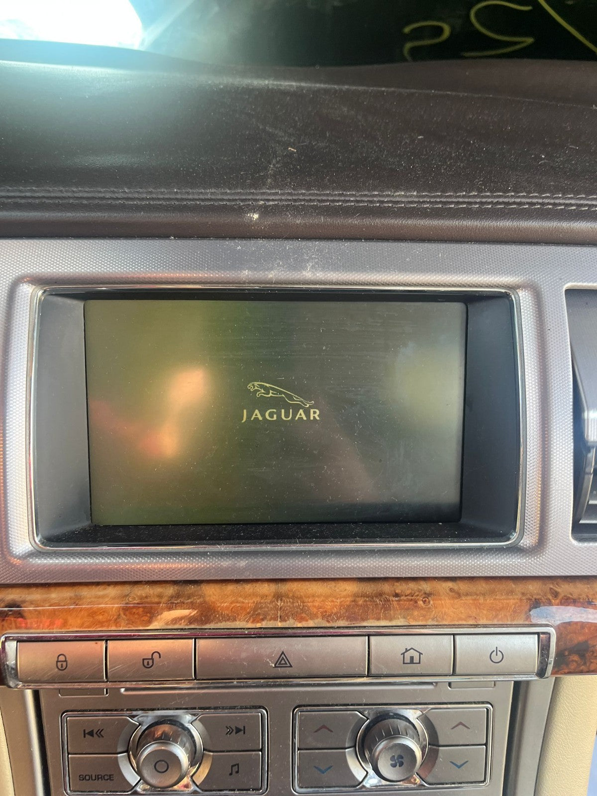 2009 2010 2011 Jaguar XF Dash Radio Information Display Screen 8X23-10E889-AC