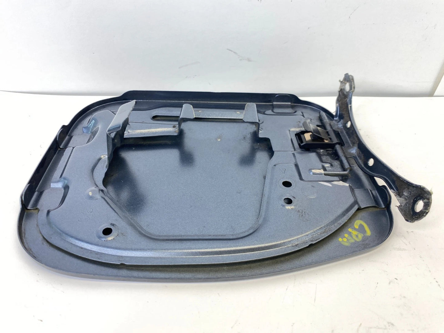2014-2019 TOYOTA COROLLA SEDAN FUEL FILLER TANK DOOR COVER LID UNIT OEM FACTORY