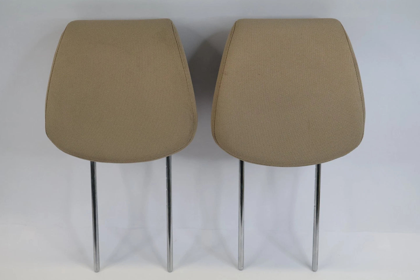 12-17 HYUNDAI ACCENT SEDAN FRONT SEAT HEADREST HEAD REST PAIR LEFT & RIGHT OEM