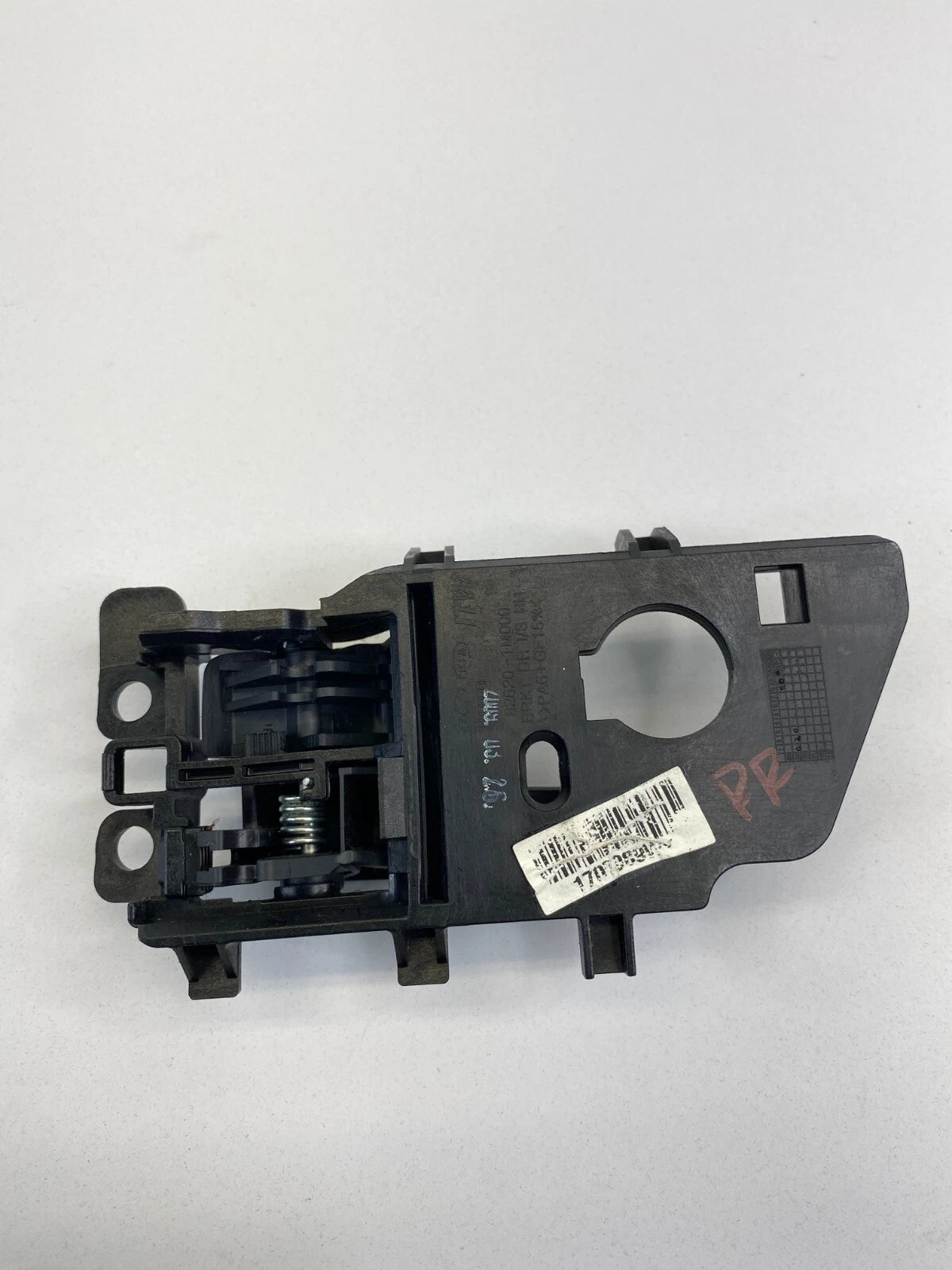 2010 2011 2012 2013 KIA FORTE REAR RIGHT INSIDE DOOR HANDLE 82620-1M000 OEM