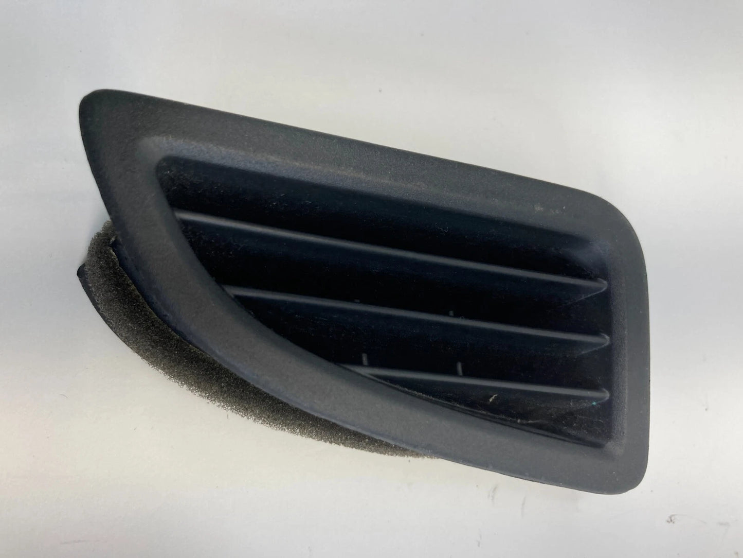 2011-2016 HYUNDAI ELANTRA SEDAN FRONT DASH LEFT DEFROSTER A/C AIR VENT GRILLE