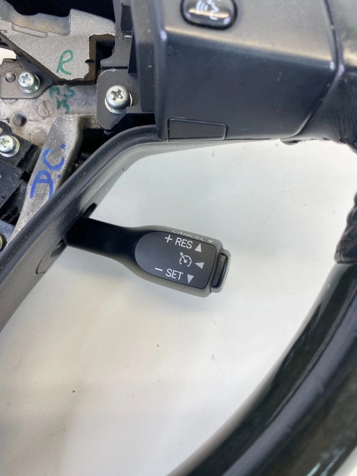 2007-2009 LEXUS RX350 STEERING WHEEL ASSY W/ SWITCHES CONTROL BUTTONS OEM