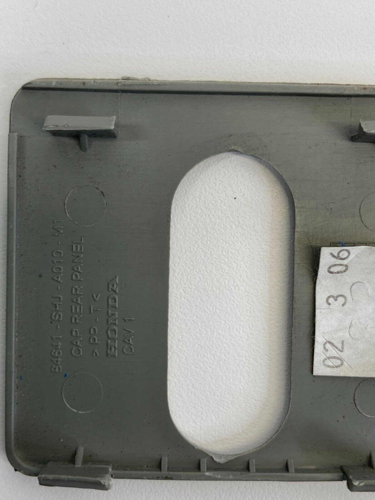 2005-2007 Honda Odyssey Rear Trunk Lid Hatch Lock Striker Trim Cover 84641-SHJ