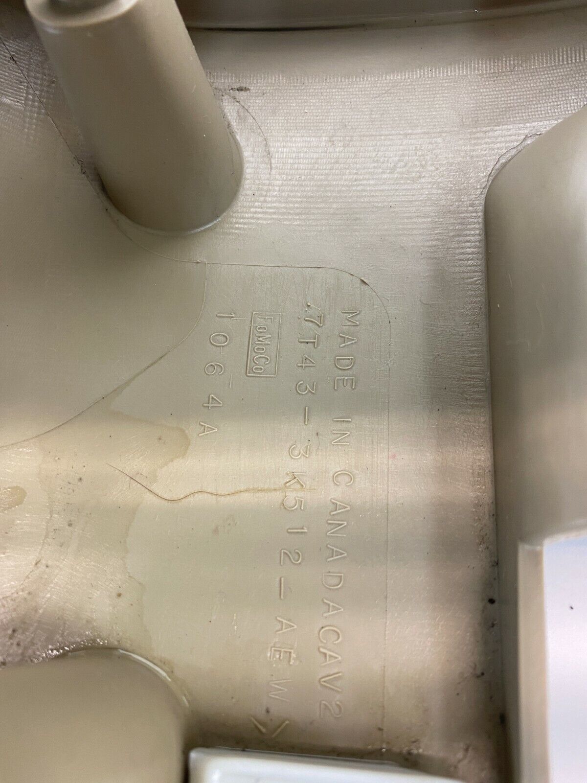 2007 2008 2009 2010 Ford Edge Steering Column Cover Bezel Shroud Shell 7T433K512