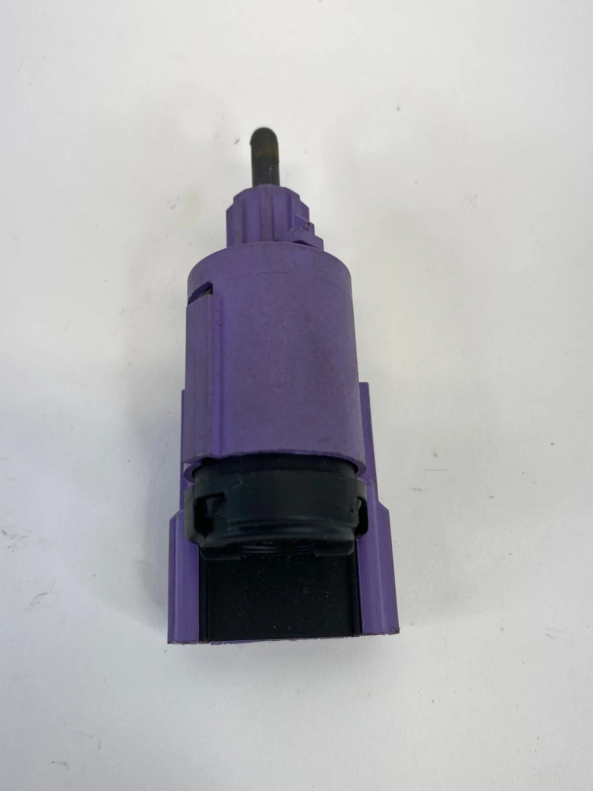 1999-2005 VOLKSWAGEN JETTA BRAKE LIGHT STOP SENSOR SWITCH OEM 1J0-945-511D