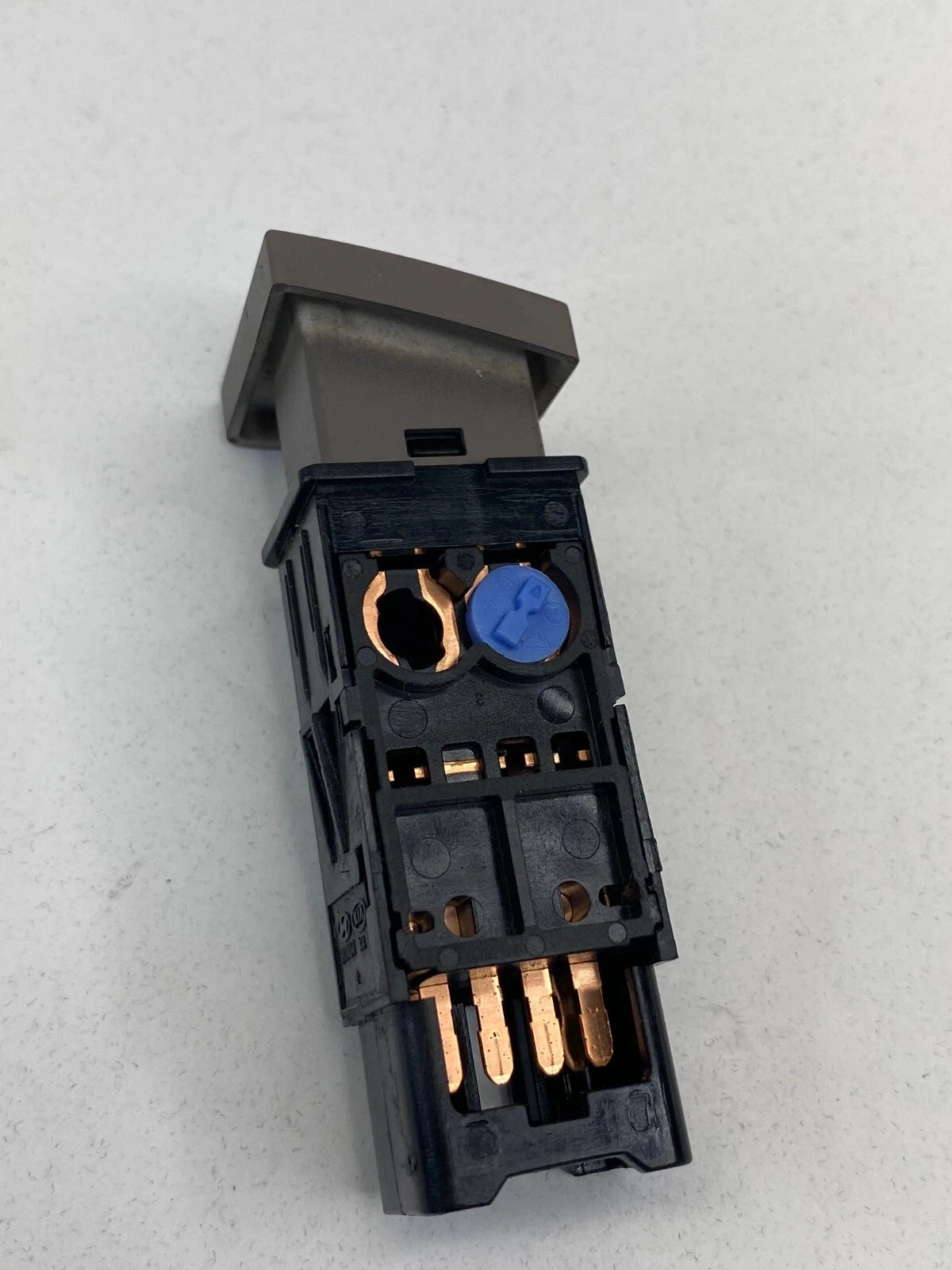 2010 2011 2012 2013 2014 2015 HYUNDAI TUCSON OFF TRACTION CONTROL SWITCH BUTTON