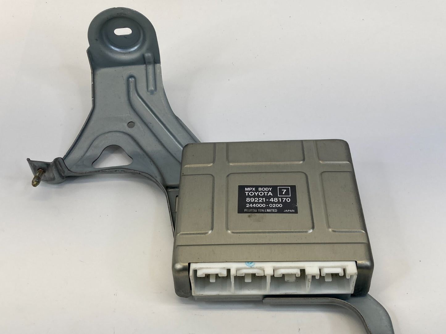 2001-2003 Toyota Highlander 3.0L AT Multiplex Network Body Control Module OEM