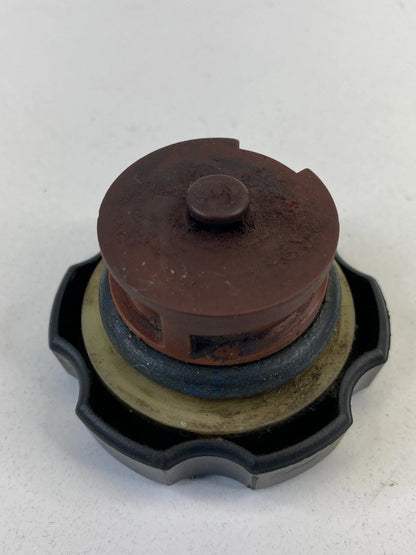 2006 2007 2008 2009 PONTIAC TORRENT 3.4L ENGINE OIL FILLER CAP LID OEM