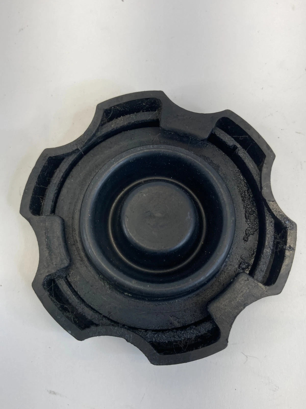 2012-2015 CHEVROLET CAPTIVA SPORT BRAKE MASTER CYLINDER RESERVOIR CAP ENGINE OEM