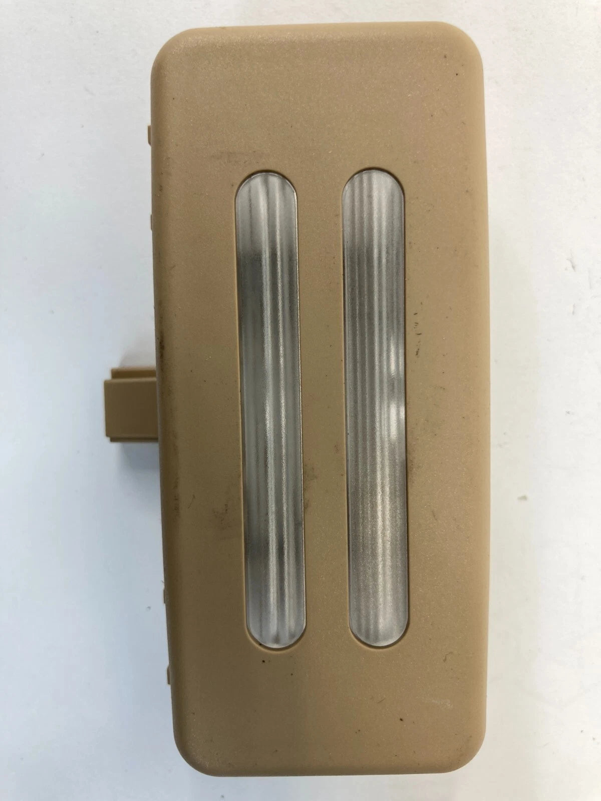 2004-2007 BMW 530I RIGHT PASSENGER SIDE INNER SUNVISOR VANITY LIGHT LAMP 155149