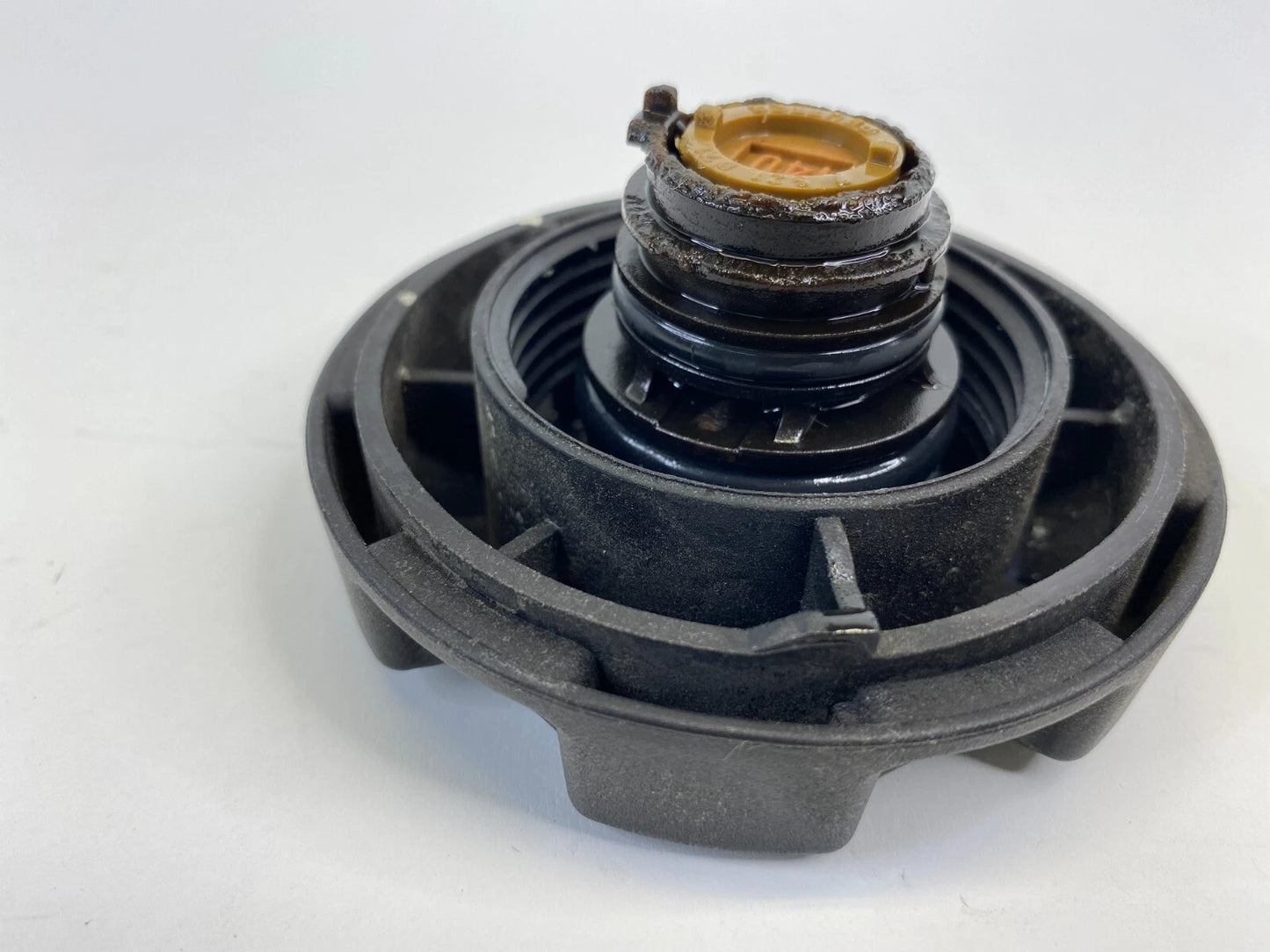 2006 2017-2018 BMW 330I RADIATOR COOLANT EXPANSION TANK CAP LID COVER OEM
