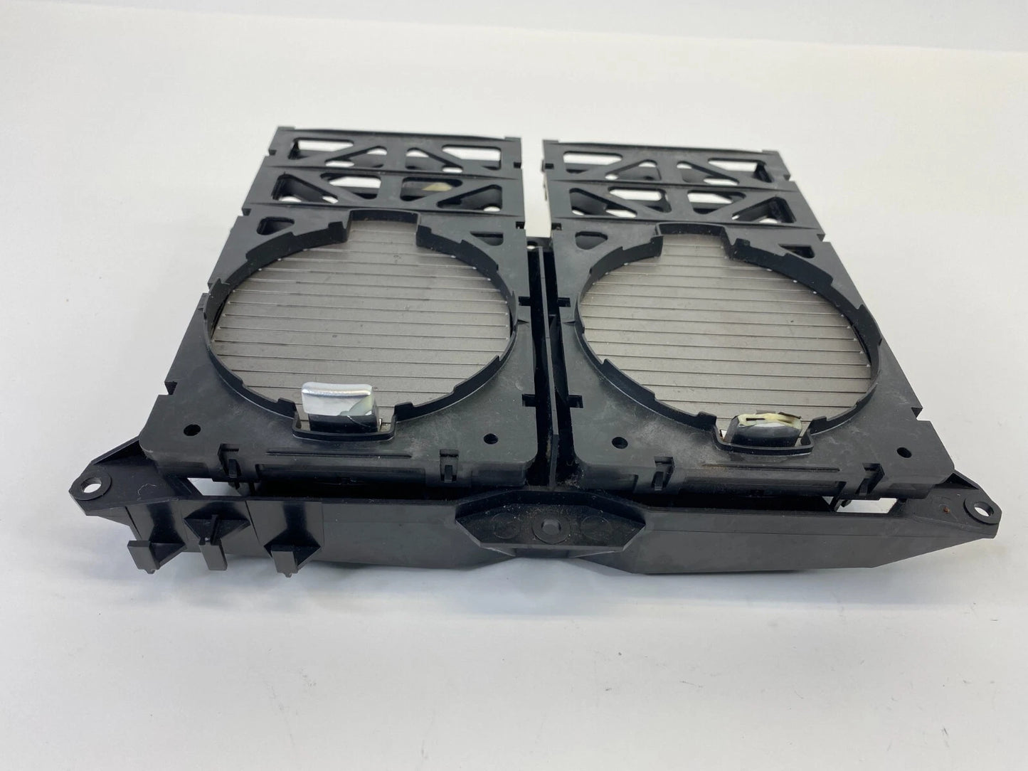 2002 2003 2004 2005 BMW 745I FRONT CENTER CONSOLE CUP HOLDER 51168223413 OEM