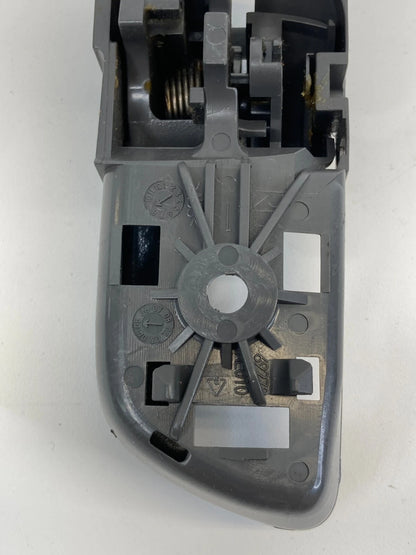 04-10 TOYOTA SIENNA CE & LE FRONT RIGHT PASSENGER INTERIOR DOOR HANDLE FR RH OEM