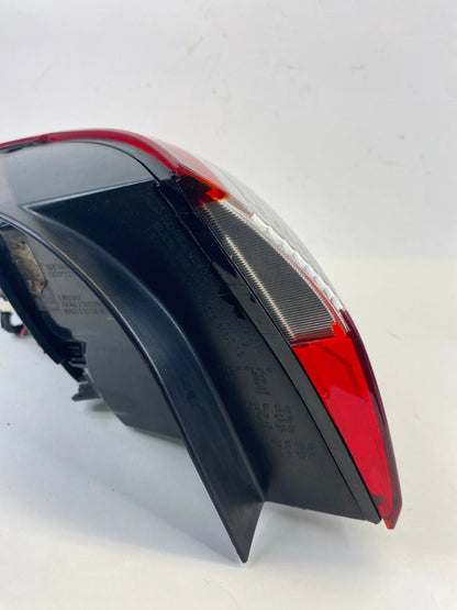 2014-2016 Kia Forte SEDAN Rear Right Side Tail Lamp Light Outer Taillight Lamp
