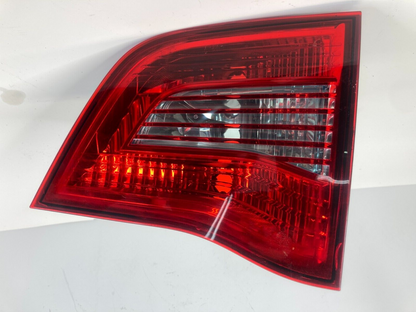 2009-2014 VW Routan Rear Right Side Tailgate Lid Inner Tail Light Taillight Lamp