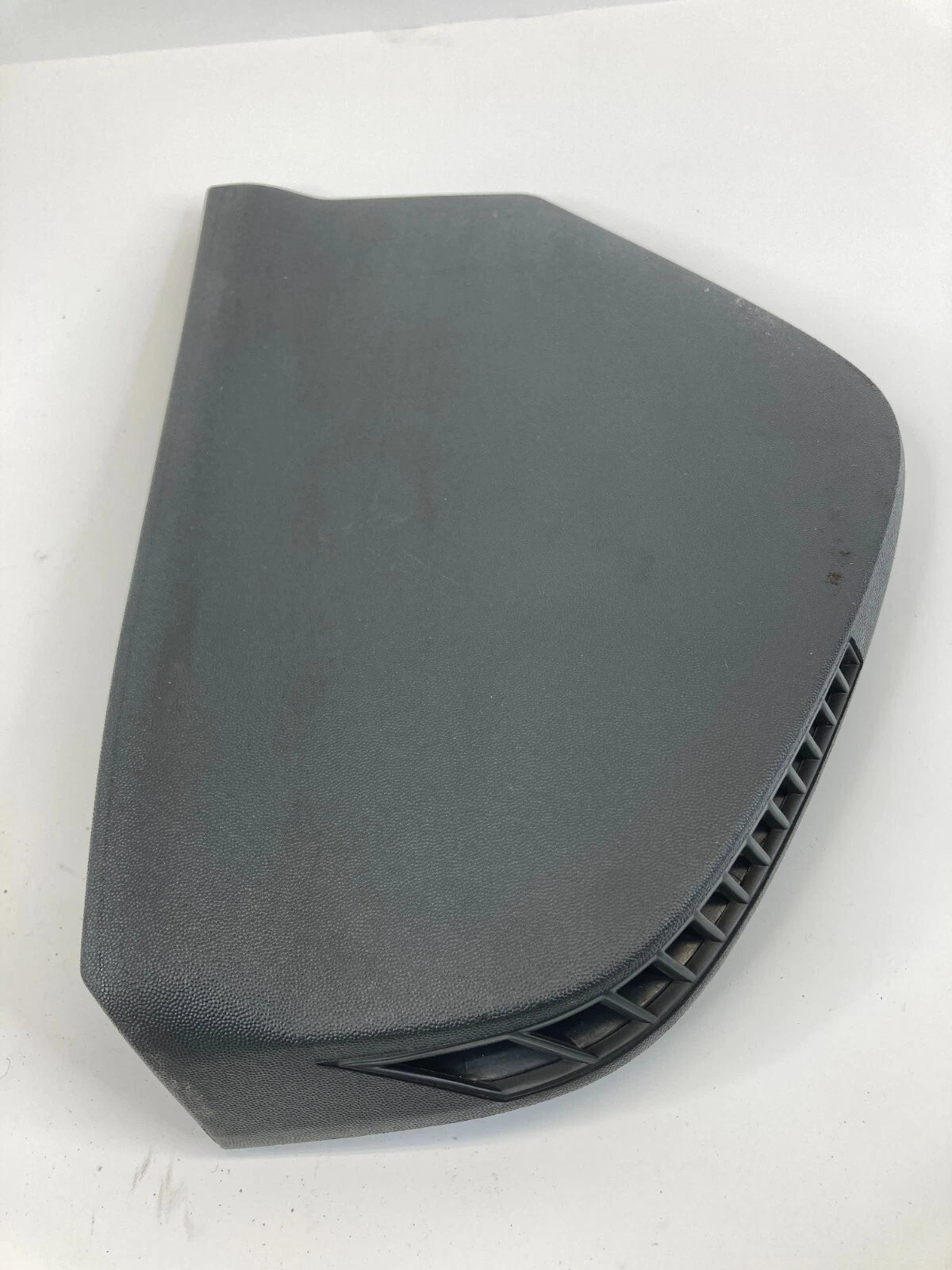 2004-2007 CADILLAC CTS RIGHT PASSENGER DASH END CAP COVER W/ AIR VENT GRILLE OEM