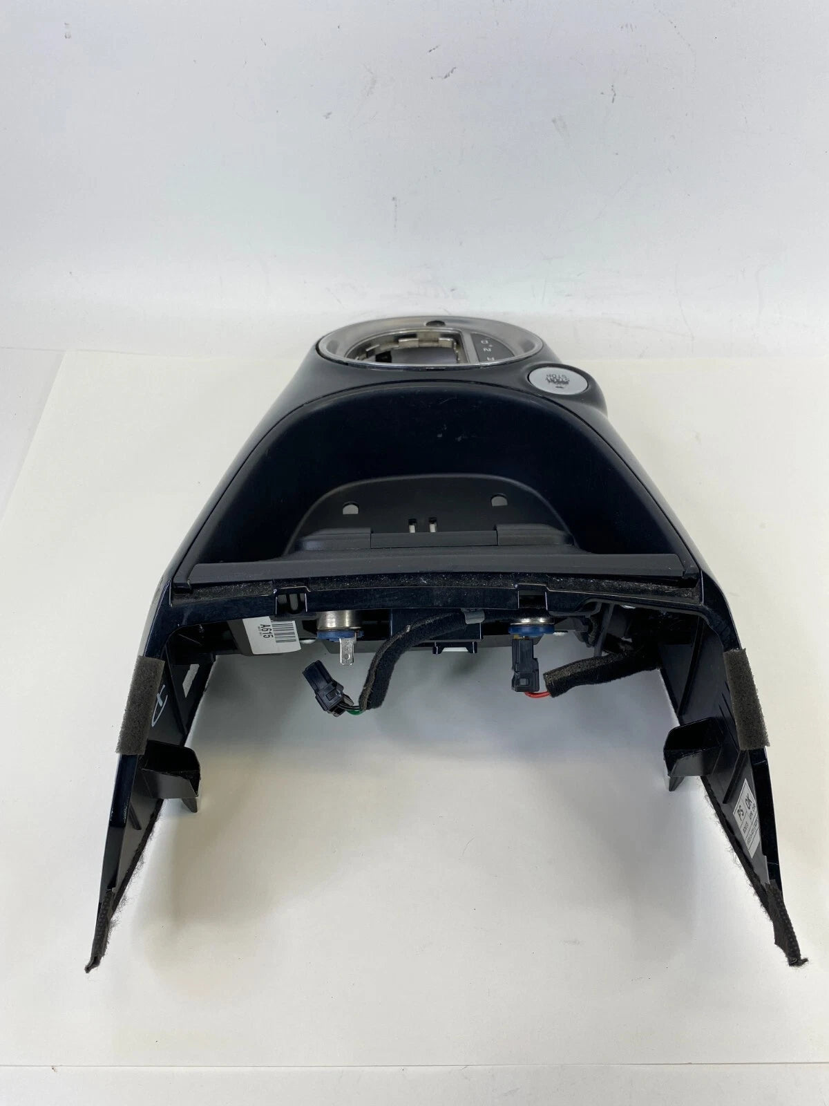 14-19 KIA SOUL CENTER CONSOLE A/T SHIFTER BEZEL TRIM W/ START BUTTON 84630-B2000