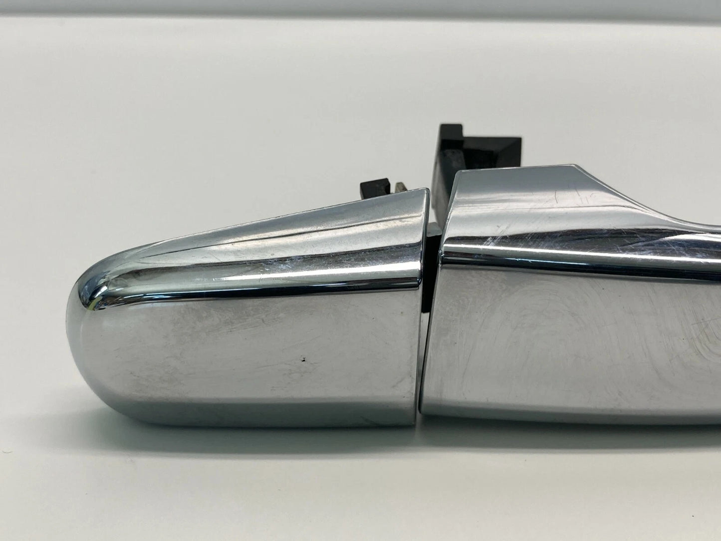 04-08 CHEVROLET EQUINOX 05-09 MALIBU REAR RIGHT PASSENGER EXTERIOR DOOR HANDLE