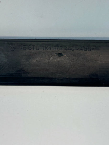 2005-2010 VW VOLKSWAGEN JETTA FRONT RIGHT DOOR PANEL TRIM MOLDING 1K4867440 OEM