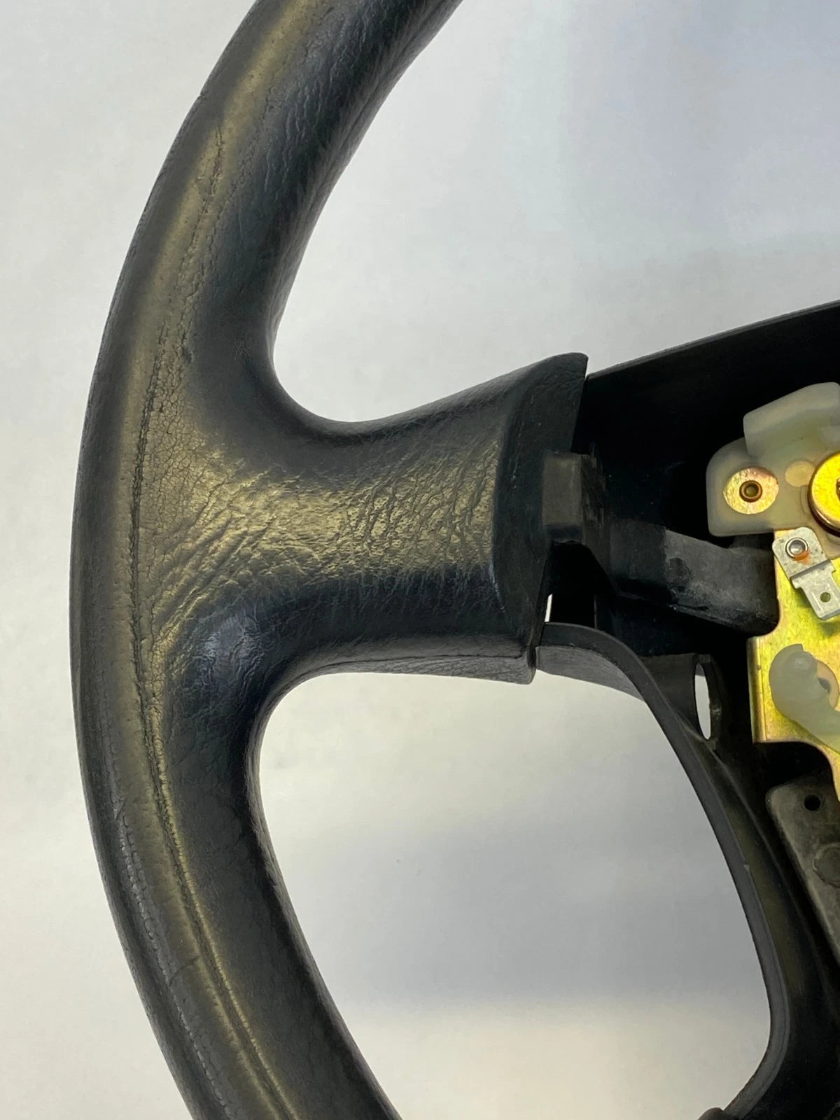2001 2002 HONDA CIVIC STEERING WHEEL W/ CRUISE CONTROL BUTTONS FRONT OEM FACTORY