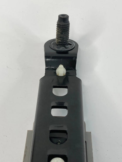 2008-2012 CHEVROLET MALIBU FRONT RIGHT SEAT BELT HEIGHT ADJUSTER 6154358A OEM