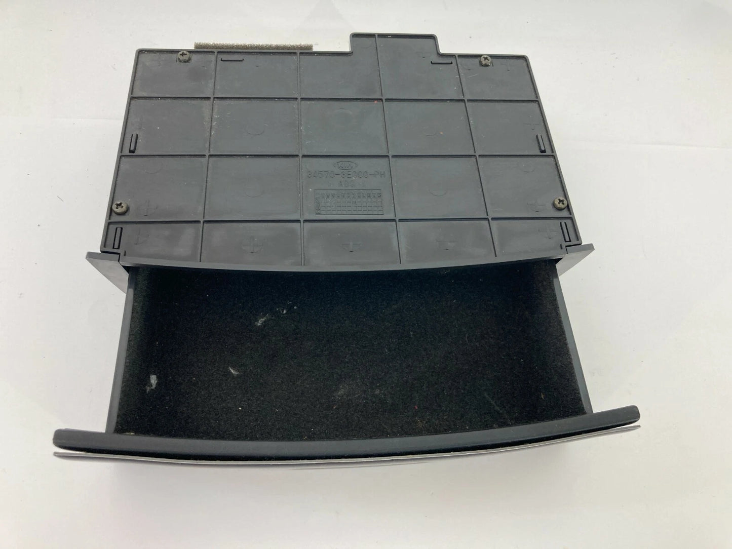 03-06 KIA SORENTO CENTER DASH STORAGE TRAY CUBBY COMPARTMENT TRIM 84570-3E000