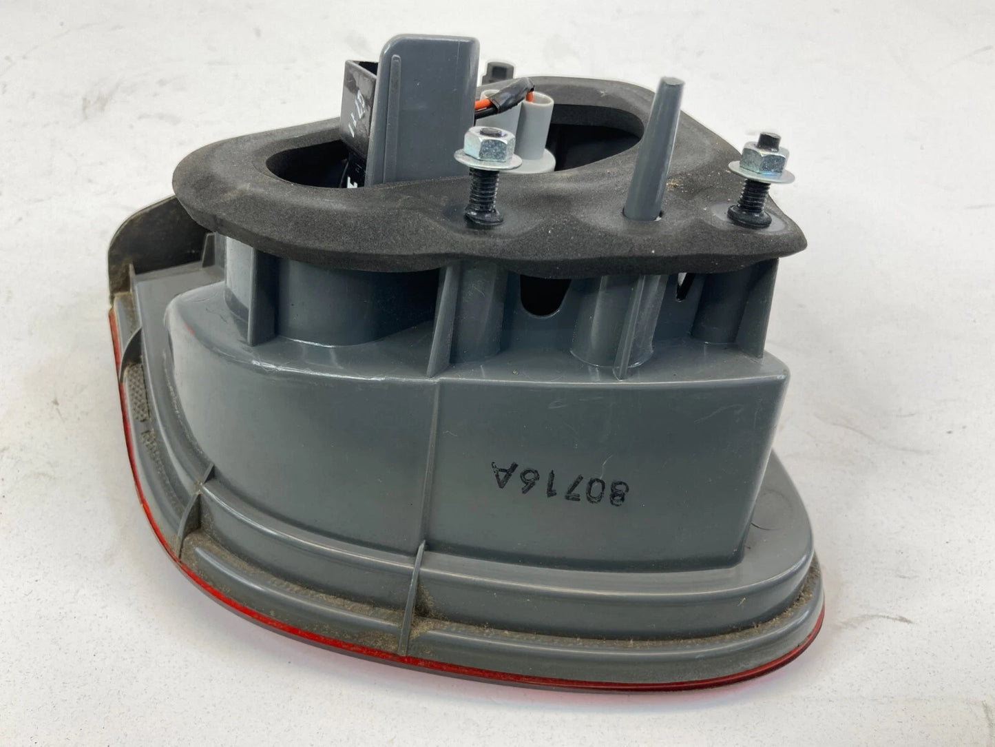 2007-2010 HYUNDAI ELANTRA SEDAN RIGHT TAILLIGHT INNER TAIL LAMP 924042H00 OEM