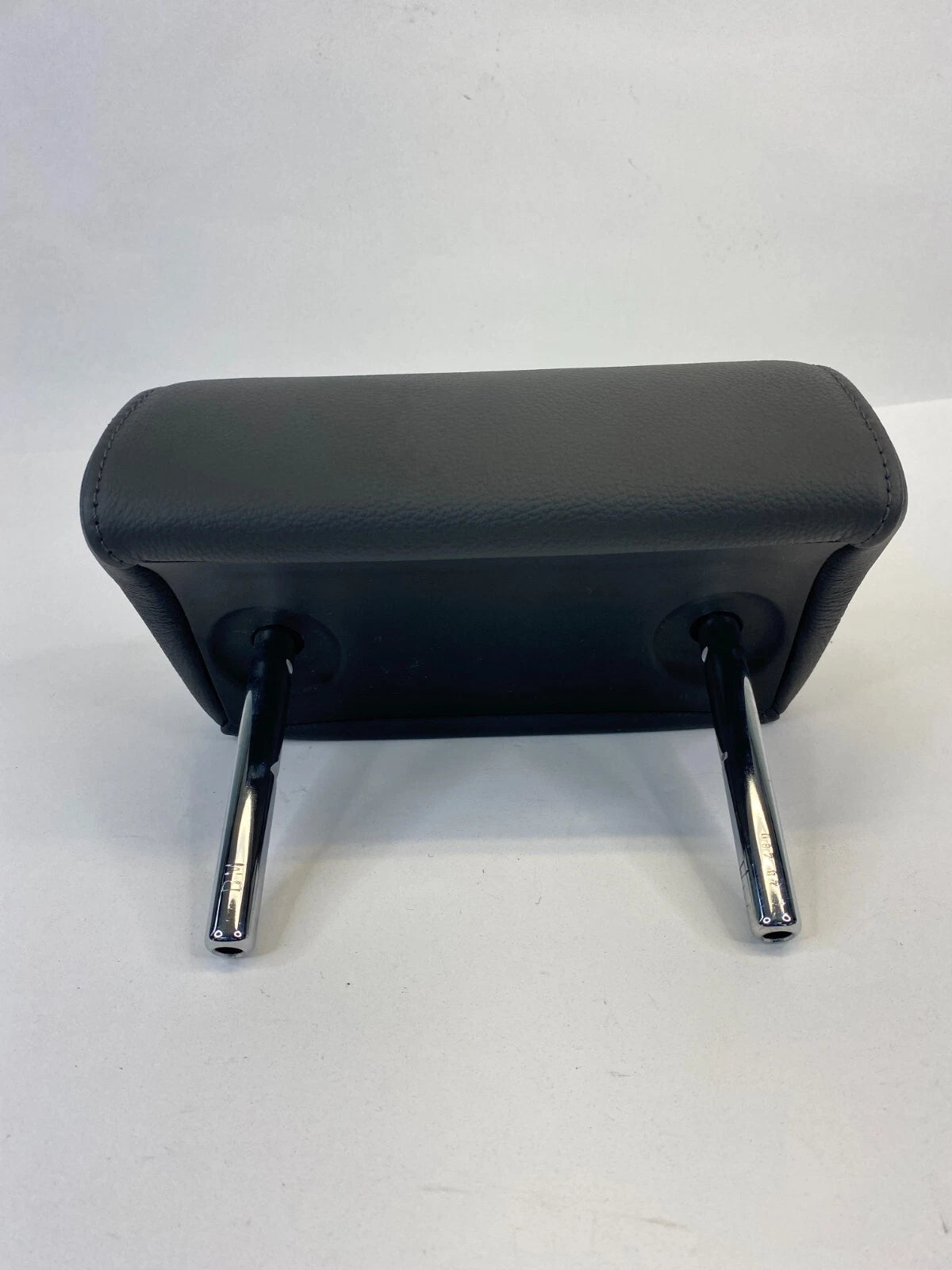 2005-2007 AUDI A6 QUATTRO REAR CENTER RIGHT PASSENGER SEAT HEADREST HEAD REST