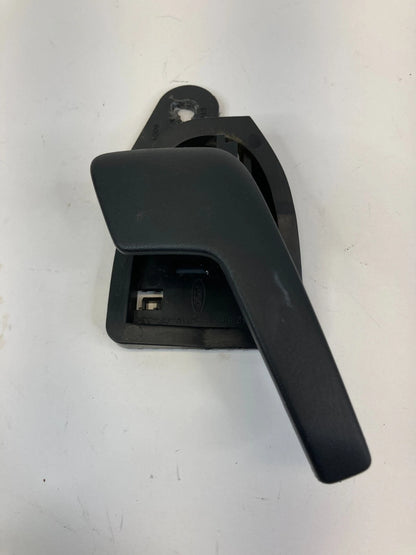 2003-2007 FORD TAURUS FRONT RIGHT SIDE INTERIOR DOOR HANDLE FR RH F6DB-5421818-A