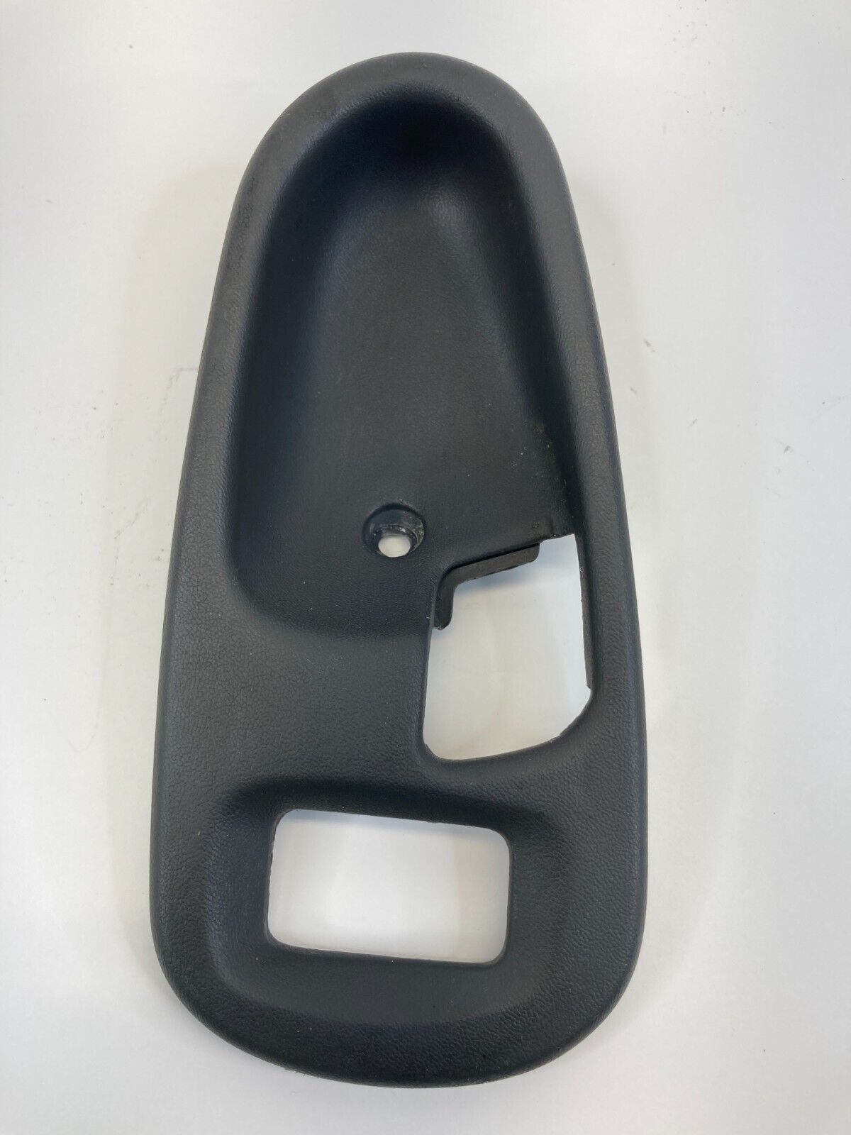 97-04 Mitsubishi Montero Sport Front Left Driver Inner Door Handle Cover Trim