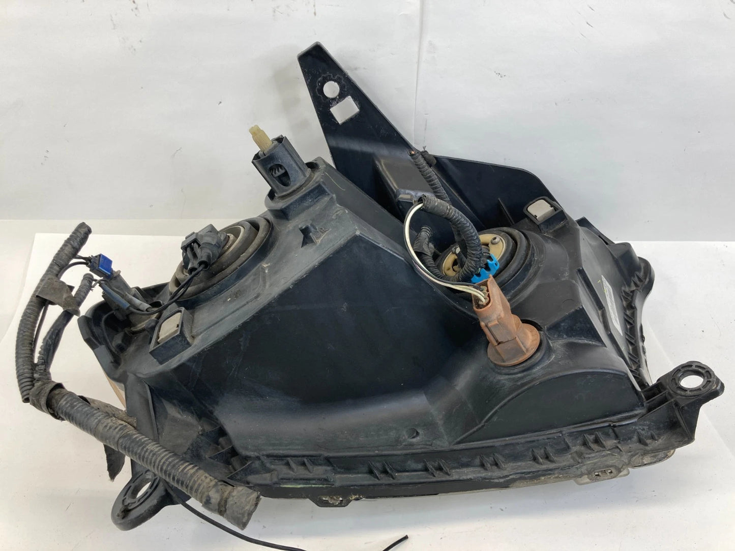 2011-2013 DODGE DURANGO LEFT DRIVER HEADLIGHT HEADLAMP HALOGEN 55079367AB