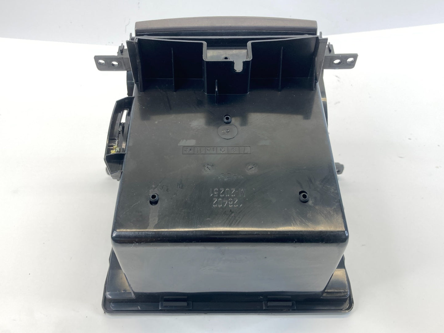 09 10 Hyundai Sonata Front Center Console Storage Compartment Tray 84742-0A000