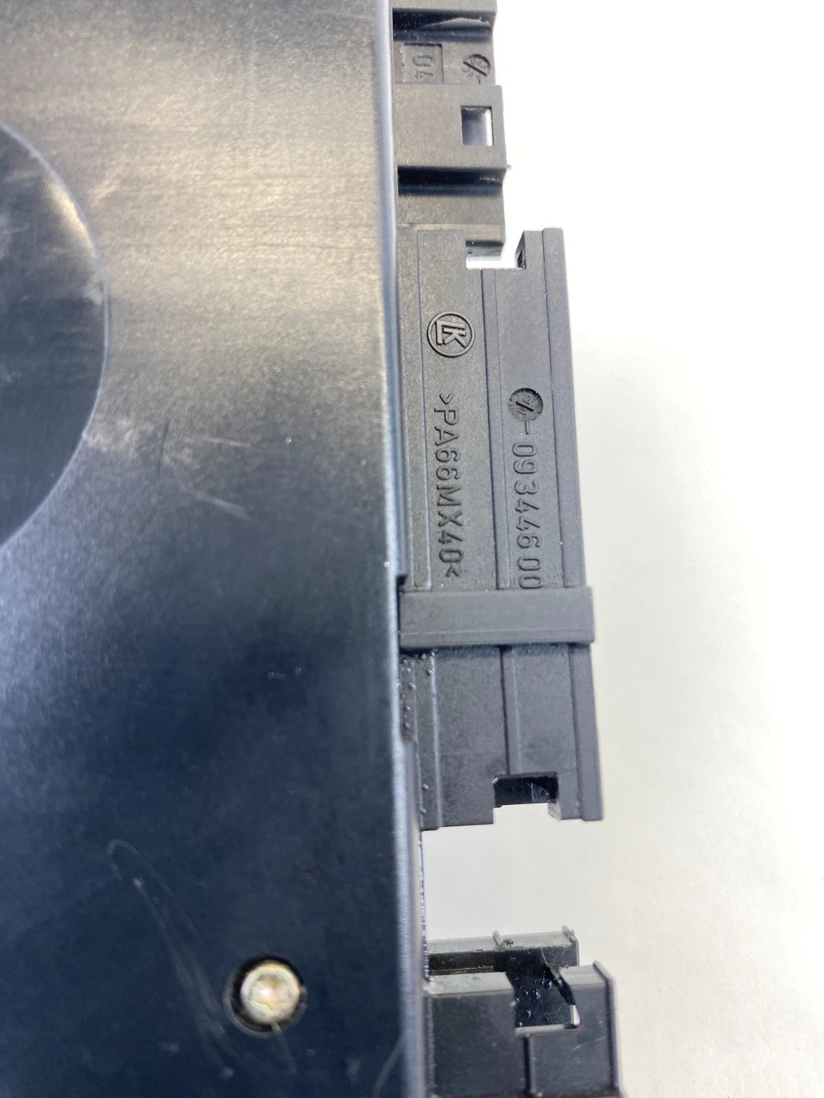 05-10 GRAND CHEROKEE COMMANDER FLOOR MOUNTED SEAT MEMORY CONTROL MODULE 4602437A