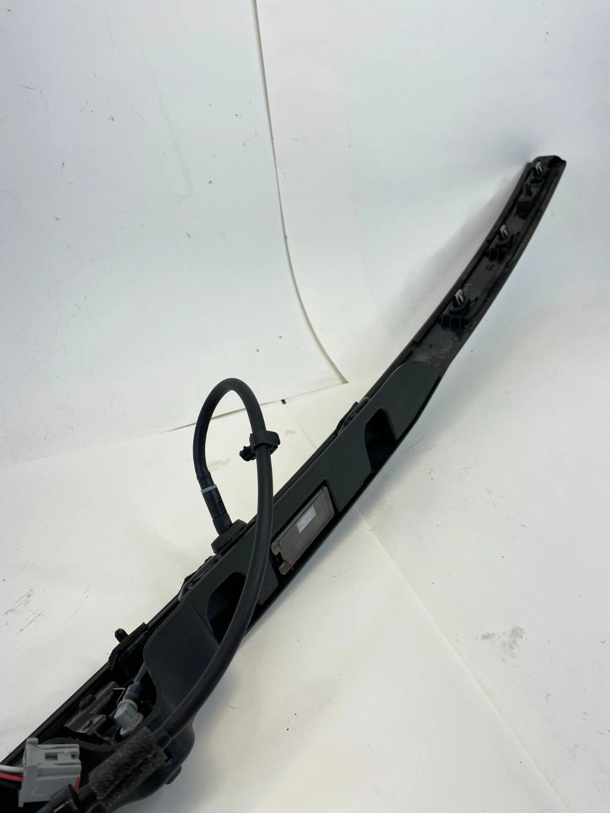 16-19 FORD POLICE INTERCEPTOR REAR TRUNK TAILGATE MOLDING BEZEL W/CAMERA OEM