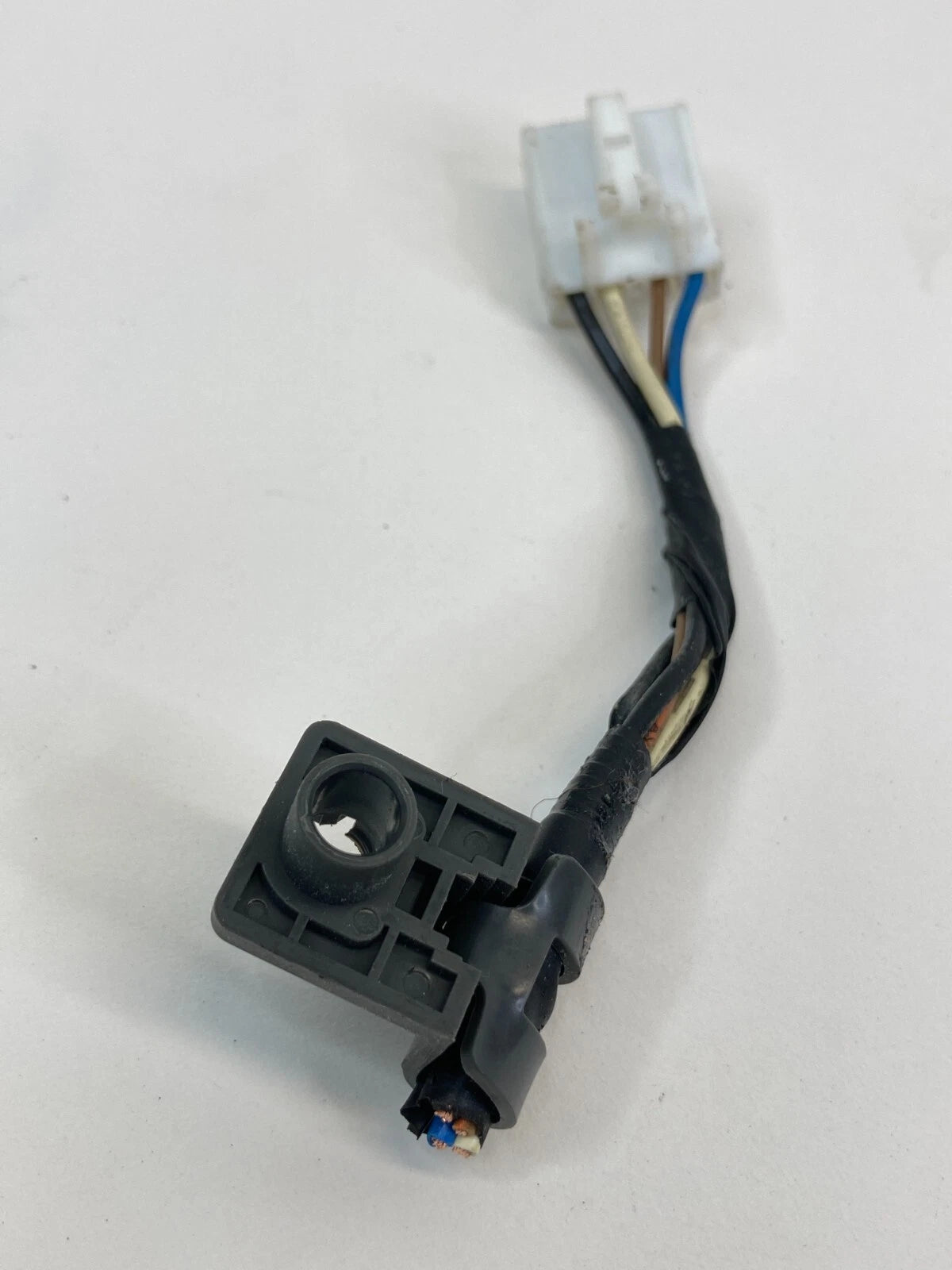 2007-2010 HYUNDAI ELANTRA SEDAN REAR RIGHT TAIL LIGHT TAILLIGHT WIRING CONNECTOR