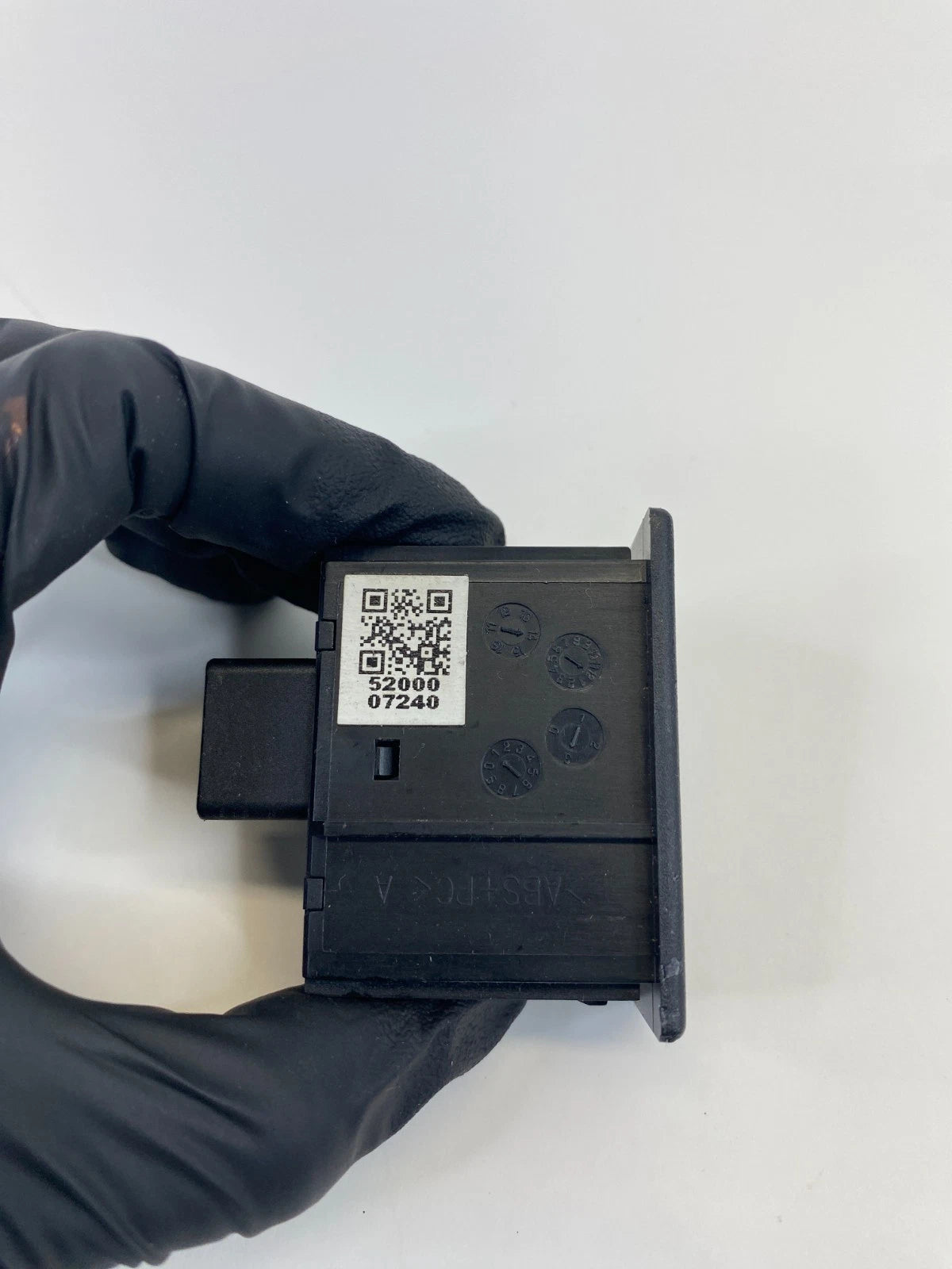 2015-2019 Fiat 500 Rear Console USB Charge Charging Port Jack Socket 68144781AA