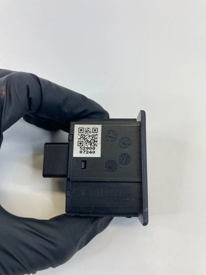 2015-2019 Fiat 500 Rear Console USB Charge Charging Port Jack Socket 68144781AA