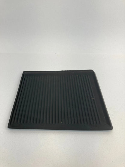 98 99 00 01 NISSAN ALTIMA SEDAN MAT TRAY STORAGE COMPARTMENT TRIM RUBBER LINER