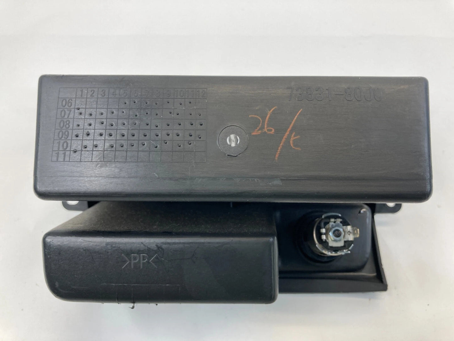 2007-2013 SUZUKI SX4 CENTER CONSOLE STORAGE TRAY COMPARTMENT BOX TRIM 73831-80J0