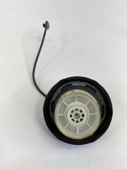 2000-2005 DODGE NEON FUEL FILLER GAS TANK LID COVER CAP OEM