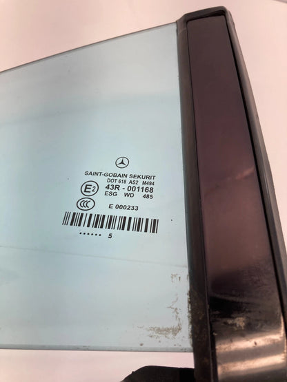 06 MERCEDES CLS500 REAR RIGHT SIDE BACK VENT QUARTER WINDOW GLASS A219-737-06-30
