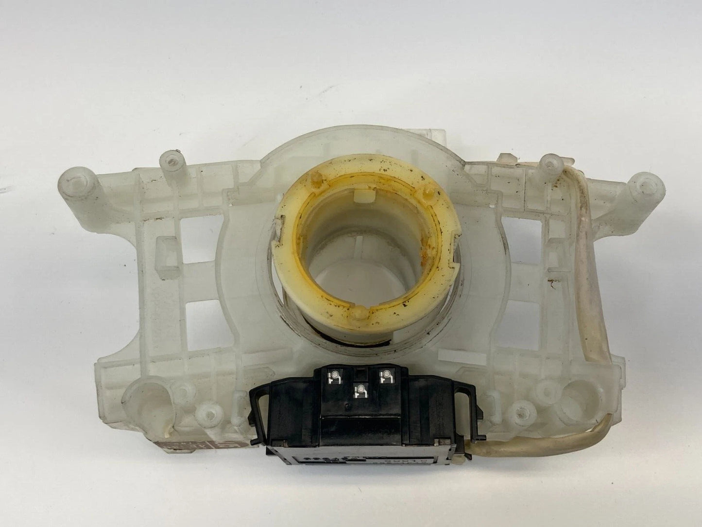 01-03 LEXUS RX300 3.0L STEERING COLUMN COMBO SWITCH MOUNT HOUSING 84310-48080