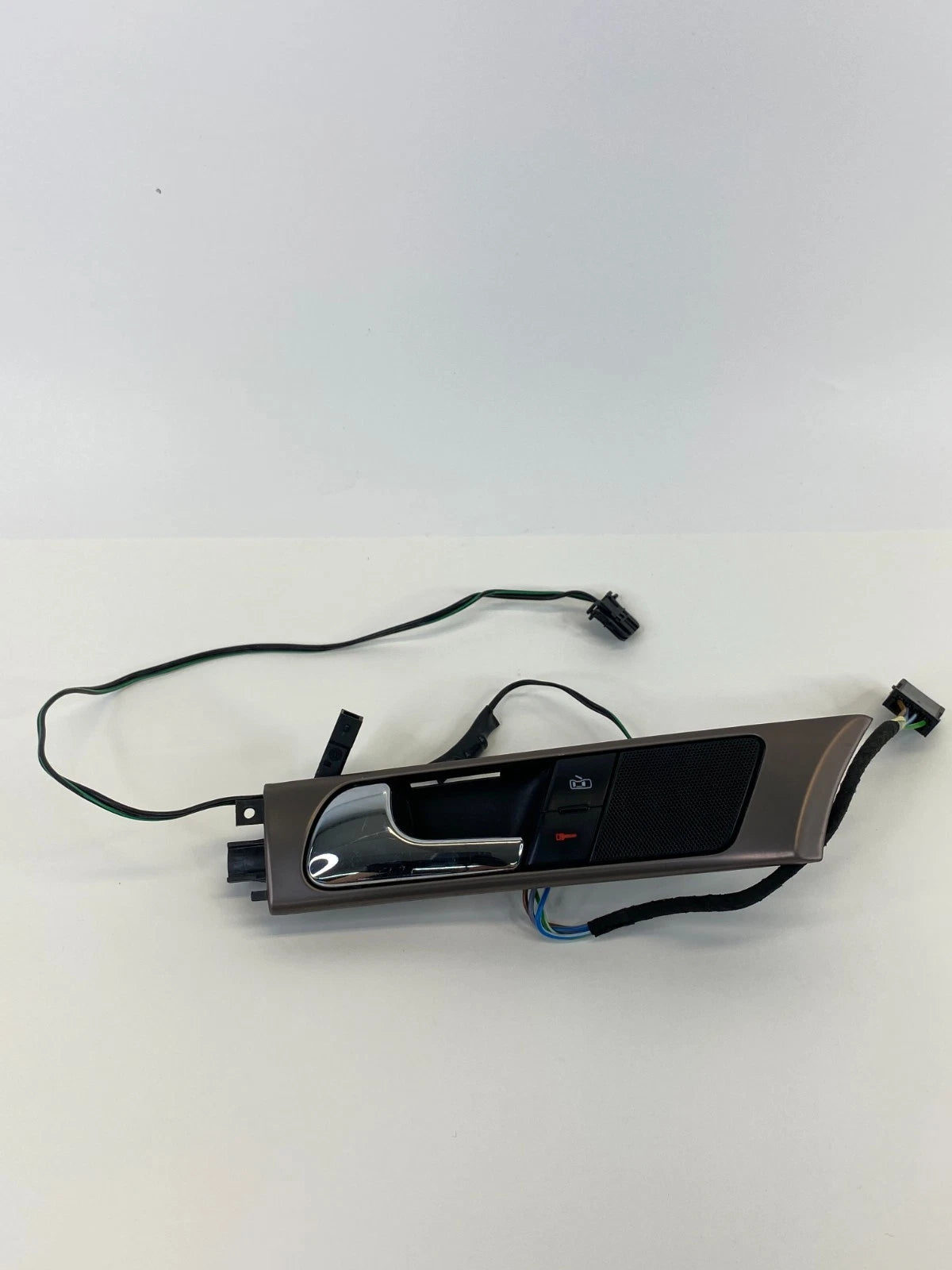98-04 AUDI A6 QUATTRO FRONT LEFT DRIVER INTERIOR DOOR HANDLE TWEETER 4B0035399