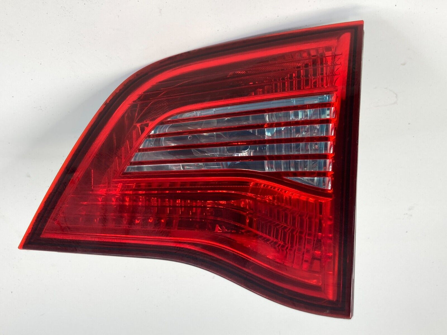 2009-2014 Volkswagen Routan Right Side Tailgate Lid Inner Tail Light Taillight