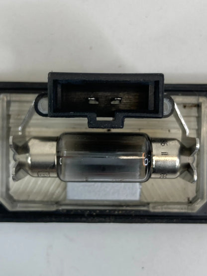 2009-2014 VOLKSWAGEN TIGUAN REAR LEFT OR RIGHT LICENSE LIGHT LAMP PLATE OEM